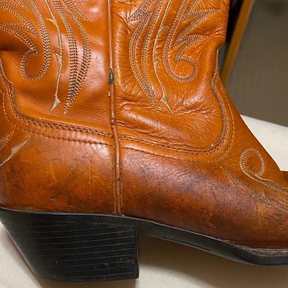 Ariat Woman’s Orange/Brown Western Distressed Square Toe Boots, Size 9. - Picture 10 of 16